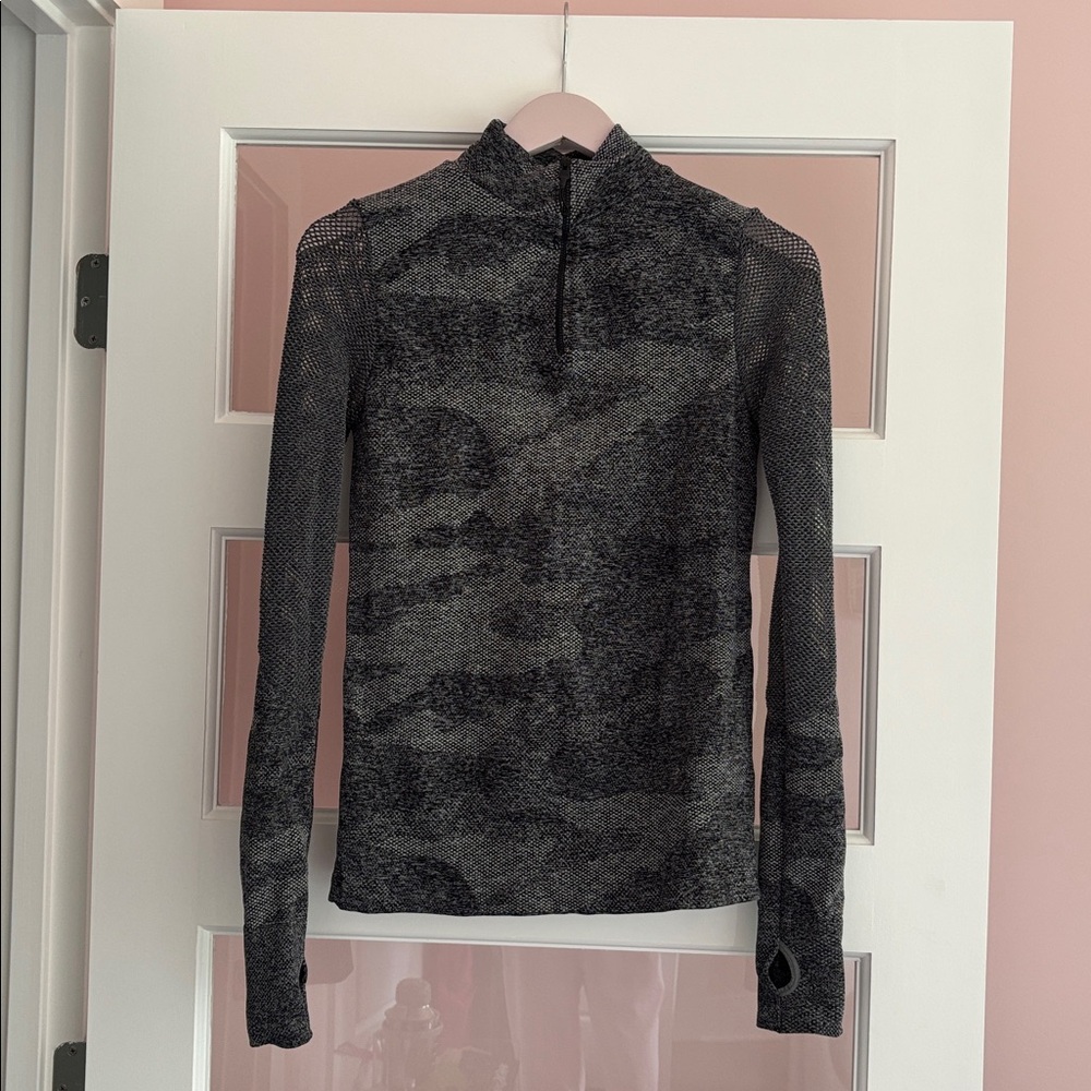C&C California Charcoal Heather Long-Sleeve Top